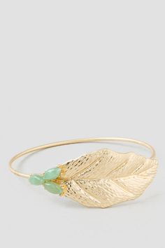 Love me some pastel accents + leafy jewelry Bvlgari Jewelry, Leaf Bracelet, Dainty Bracelets, Shoe Gifts, Beauty Accessories, Gold Bangles, Cute Jewelry, Bracelet Set, Women's Jewelry