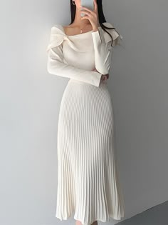 Midi Dress Formal, Elegant Dresses Classy, Looks Chic, Sleeve Midi Dress, Long Sleeve Midi, Long Sleeve Midi Dress, Classy Dress, Elegant Outfit, Modest Dresses