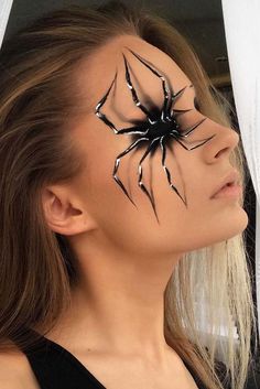 Creepy-Crawly Spider Halloween Makeup Ideas Carnaval Make-up, Spider Makeup, Cool Halloween Makeup, Spider Halloween