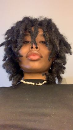 Chin Length Locs, Girl With Dreads, Loc Mullet, Girls With Dreads, Masculine Hairstyles For Women, Wolf Cut Locs, Queer Hairstyles, Female Dreads Hairstyles, Studs With Dreads