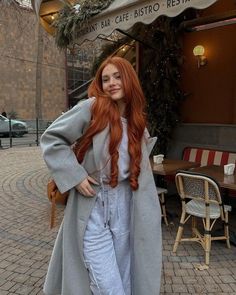 Outfit For Ginger Hair, Outfits With Ginger Hair, Ginger Woman Aesthetic, Redhead Fashion Outfits, Hairstyles For Ginger Hair, Ginger Hair Outfits, Ginger Girl Aesthetic, Aesthetic Ginger Hair, Outfits For Redheads