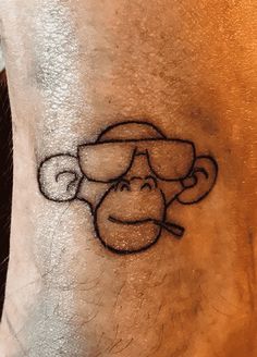 Dainty Monkey Tattoo, Tattoo Ideas Monkey, Orangatang Tattoo Ideas, Cool Monkey Tattoo, Minimal Monkey Tattoo, Geometric Monkey Tattoo, Monkey Tattoo Men, Minimalist Monkey Tattoo, Tiny Monkey Tattoo