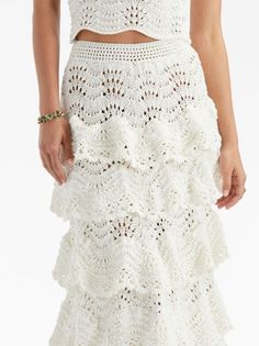 Oscar De La Renta Crocheted Scallop Tiered Skirt - Farfetch Skirt Pattern Free, Crochet Skirt Pattern, Crochet Skirts, Crochet Simple, City Dress, Crochet Skirt, Simple Flowers, Skirt White, Free Crochet Patterns