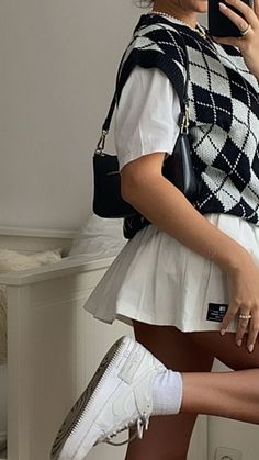 b147a61c1d07c1c999560f62add6dbc7desc42081314ri Tennis Skirt Outfit, Cute Skirt Outfits, Mode Inspo, Teen Fashion Outfits, Preppy Outfits, Retro Outfits, Aesthetic Outfits, Old Money