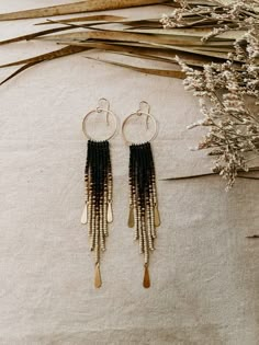 Earring Photography Styling, Boho Beaded Jewelry, Artsy Jewelry, Seed Bead Jewelry Patterns, Brick Stitch Earrings, Bead Stitching, The Pacific Northwest, Beads And Wire, Seed Bead Jewelry