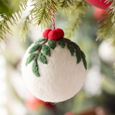 Wool Felt White Ball Ornament With Holly Tovad Ull, Needle Felted Ornaments, Needle Felting Diy, Needle Felted Christmas, Felt Christmas Decorations, The Company Store, Needle Felting Projects, Wool Balls, Felt Christmas Ornaments