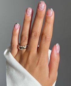 Round Nail Designs, Silver Nail Designs, Simple Gel Nails, Minimal Nails, Her Nails, Cute Gel Nails, Round Nails, Festival Nails