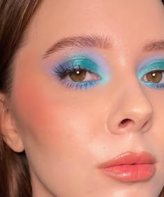 Soft Colorful Makeup, Lover Inspired Makeup, Pastel Blue Eyeshadow, Spring Eyeshadow Looks, Pink And Blue Makeup, Pastel Eye Makeup, Pastel Eyeshadow, Maquillage On Fleek