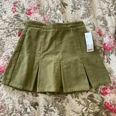 Cottagecore Mini Skirt, Earthy Minimalist Wardrobe, Dream Clothes Aesthetic, Olive Clothes, Skirts Aesthetic, Aesthetic Skirts, Aesthetic Skirt, Skirts 2023, Skirt Aesthetic