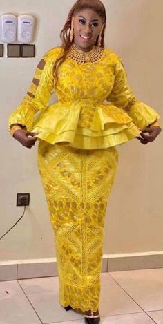 Gold African Dress, African Attire Dresses, Long African Dresses, African Fashion Skirts, African Wear Dresses, African Print Dress Designs, African Fashion Traditional, African Fashion Ankara, Dress African