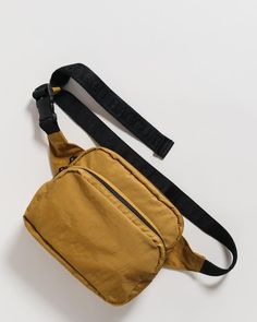 Fanny Pack Fashion, Hands Free Bag, Diy Bags, Gift Boutique, Pouch Bag, Free Bag, Grocery Bag, Belts For Women, Sling Backpack