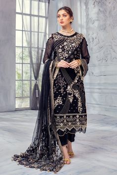 Latest Salwar Kameez Designs, Suits Pakistani, Pakistani Bridal Dress, Kameez Designs, Latest Salwar Kameez, Pakistani Salwar, Pakistani Designer Suits, Designer Salwar, Pakistani Salwar Kameez