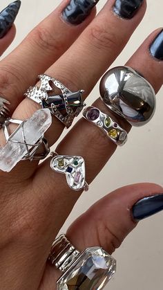 Simple Silver Jewelry, Pretty Bracelets, Quartz Ring, Jewelry Inspo, Pretty Jewellery, Beauty Accessories, Bling Jewelry, Cute Jewelry