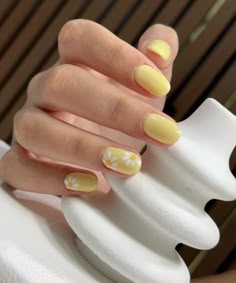 yellow nails, yellow nail, yellow summer nail, yellow nail designs, summer nail art, summer nail inspo Simple Nail Designs Yellow, Yellow Sunshine Nails, Round Yellow Nails, Yellow Summer Nails Short, Short Gel Nails Yellow, Yellow Gel Nail Designs, Cute Yellow Nail Ideas, Yellow Dip Nails, Yellow Manicure Ideas