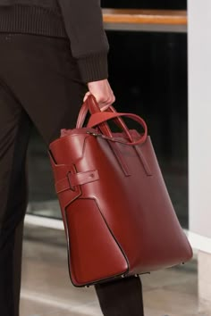 Hermes Men's Details A/W '15 Leather Business Bag, Old School Style, Moda Paris, Red Bag, Hermes Men, Laptop Case, Stylish Bag, Bagpack