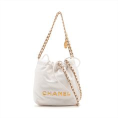 Brand Chanel Item-no A2738652 Model Category Sheldon bag Accessory no Material Leather Color ホワイト Product-rank AB Remarks There are some dirty, but unusable, relatively beautiful items Size W approximately 17 x H approximately 19.5 x D approximately 6.5 Shell height: approximately 55 Chanel 22 Mini, Chanel 22, White Product, Beautiful Items, Balenciaga Bag, Prada Crossbody, Celine Bags, Prada Crossbody Bag, Chain Shoulder Bag