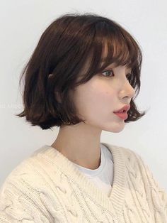 Bangs With Medium Hair, How To Style Bangs, Short Bob Haircuts, Long Hair With Bangs, Short Hair With Bangs, Haircuts With Bangs