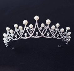 Handmade Bridal Tiaras/Crown Diamond Weight -- 12.80ct Diamond shape -- Round Diamond -- Rose Cut Diamond Clarity -- Tinted Brown Daimond Setting -- Prongs Pearls Wt. -- 25.80ct Metal -- Sterling Silver Silver Purity --92.5% Silver Wt. -- 56.600gm Tiaras Length -- 18inch) Tiaras Finishing Antique/White Tiaras/Crown All The Diamonds Are Real & Natural This item takes minimum 10 to 14 Days to ship after receiving the payment. Payment WE ACCEPT PAYMENT THROUGH PayPal. About Us:- Welcome to Ansh Handmade Tiaras, Wedding Tiaras, Crown Silver, Crown For Women, Pearl Tiara, Rhinestone Crown, Crystal Tiaras, Rhinestone Bridal, Wedding Tiara