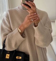 Classy Sweatshirt, Business Chic, Causual Outfits, Work Fashion, Fall Winter Outfits, Minimal Fashion, Outfit Details, Modest Fashion, Classy Outfits