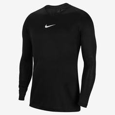 PRIMEIRA CAMADA. CAMADA RÁPIDA.Para partidas em que você precisa de um aquecimento a mais, a camisa Nike Dri-FIT Park First Layer proporciona cobertura que não reduz sua velocidade. As fibras elásticas e os orifícios invisíveis para o polegar proporcionam uma camada simplificada que se move suavemente sob seu uniforme. Este produto é 100% feito com fibras de poliéster reciclado.BenefíciosA tecnologia Dri-FIT ajuda a manter seu corpo seco, confortável e focado.O tecido elástico com uma superfície Smooth Face, Layered T Shirt, Layered Long Sleeve, Mens Soccer, Thermal Shirt, Thermal Long Sleeve, Long Sleeve Jersey, Athletic Fashion, Nike Dri Fit