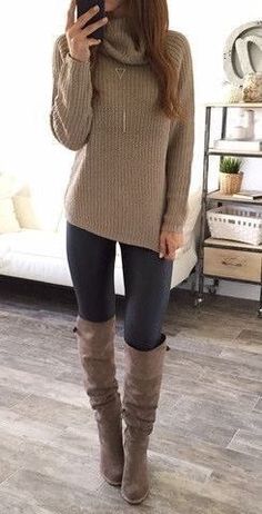 winter + street style + long boots + turtleneck sweater + fall Black Pens, Fashion Trend Inspiration, Blush Sweater, Winter Outfits For School, Stylish Lady, Fall Trends Outfits, Chic Winter Outfits, Casual Leggings