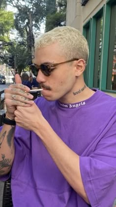 Buzzcut Men Outfit, Man Buzzcut, Short Bleached Hair Men, Bleach Hair Men, Buzzcut Bleach Men, Bleach Buzzcut, Growing Out Buzzcut Hairstyles Men, Bleach Buzzcut Men, Blonde Buzzcut Men