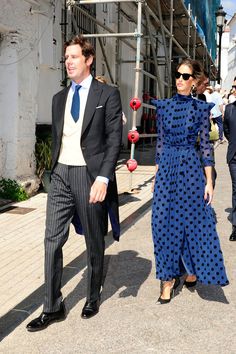 Polka Dots Fashion, Vestidos Vintage, Fashion Couple, Looks Chic, Modest Fashion, Classy Outfits, Perfect Dress, Party Outfit, Dress To Impress