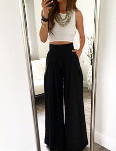 Palazzo Pants Outfit, High Waisted Palazzo Pants, Smart Clothes, Office Wardrobe, Video Tiktok, Minimalist Life, Elegante Casual, Photography Lifestyle, Popular Outfits