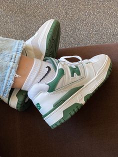 New Balance Sneakers Nike New Balance 550 Green, Nike 550 Green, 550 Green New Balance, New Balance Trendy Shoes 2023, Dream Shoes Nike, Shoes Inspo New Balance, Sneakers Shoes Aesthetic, Nike Trendy Shoes 2023, Green And White New Balance 550