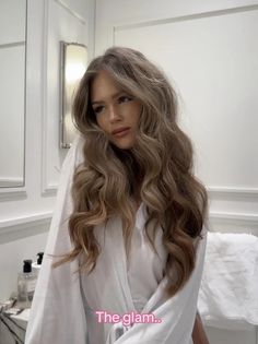 Old Money Wedding Hairstyles, Loose Crimped Hair, Long Ash Brown Hair, Blonde Hair For Dark Skin Tone, Mushroom Brunette, Teddy Bear Bronde, Long Light Brown Hair, Biscuit Blonde, Pretty Brown Hair