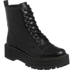 Coturno Feminino Bota Confort Tratorado Cano Curto Blogueira Dr. Martens Boots, Boot Shoes Women, Cute Shoes, Fashion Boots, Fashion Item, Black Boots, Combat Boots, Black Fashion