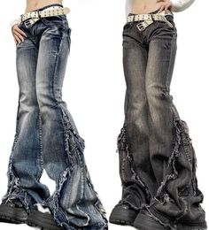 Flare Jeans Design, Diy Y2k Jeans, Diy Flare Jeans, Diy Y2k Clothes, Outfit With Flare Jeans, Custom Jeans Diy, Fashion Inspiration Design, Swaggy Outfits, Really Cute Outfits