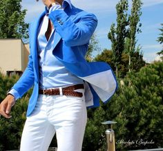 Men’s Fashion Inspiration Ideas To Dress Like James Bond | ZetWet Blog Blue Blazer Outfit, Blue Blazer Men, White Pants Men, Lookbook Inspiration, Suits Men Business, Party Suits, Wedding Suits Men, Casual Suit, Blazer Outfits