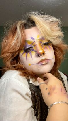 References Poses, Faerie Core, Funky Makeup, Clown Clothes, Wild Outfits, Cute Eye Makeup, Face Paint Makeup, Character Makeup, Cool Makeup Looks