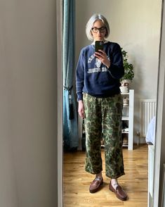 Colorful Fits, Butch Fashion, Film Student, Walking Outfits, Minimal Wardrobe, Camo Outfits, Street Fashion Men Streetwear, Fall Clothing, Realtree Camo