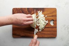 How To Easily Dice An Onion Dice An Onion, How To Cut Onions, Vegetable Scraps, Knife Skill, Veggie Stock, Diced Onions, Chopped Onions, Step By Step Guide, Step Guide