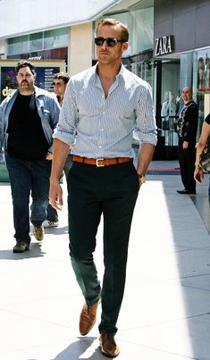 Ryan Gosling Ryan Gosling Style, Shein Summer, Craig Mcdean, Herren Style, Райан Гослинг, Outfits Black, Men's Casual Style, Elegante Casual, Adam Levine