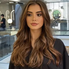 Caramel Toned Balayage, Hair Color Ideas For Latinas Brown Eyes, Brunette With Brown Highlights, Caramel Brown Hair Balayage, Cognac Hair Color, Rambut Brunette, Balayage Hair Color, Brown Hair Looks, Hair Color Caramel