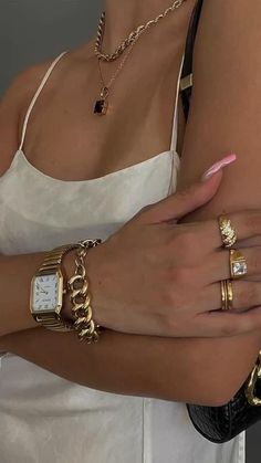 Dope Jewelry, Gold Bracelets, Classy Jewelry, Stacked Jewelry, Jewelry Lookbook, Jewelry Photography, Girly Jewelry, Dream Jewelry, Jewelry Inspo