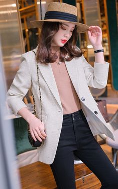 For a pop of sparkles for a night-out look, our Chic Classic Boyfriend Blazer is an easy first choice. Featuring a relaxed boyfriend fit, this blazer is the ideal piece of outerwear for a fancier night out. Wear over a dress or blouse for a fabulous evening look. Wear Over A Dress, Evening Look, Boyfriend Blazer, Cape Coat, Plaid Blazer, First Choice, Boyfriend Fit, A Dress, Evening Wear