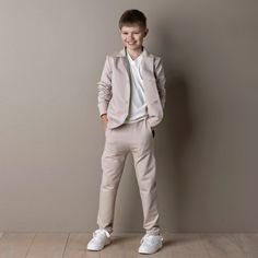 4-piece beige boys suit, Boy wedding suit, Jacket, pants, shorts and t-shirt, First communion suit Jacket, pants, shorts and t-shirt (white)   beige dress up for the celebration. Convenient fabric that allows you to move freely and look great. Perfect with a shirt or T-shirt. A boy dressed in this way will always look like a little guy. :) Perfect for christenings, weddings, birthdays or other celebrations. Boho Dress Fall, Girl Beanie, Beige Dress, Beautiful Suit, Wedding Suit, Boys Fashion