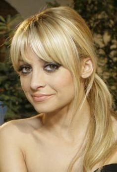 Haircut Fringe, Roots Balayage, Simple Elegant Hairstyles, Beige Blond, Blonde Ponytail, Hair Dark, Long Blonde