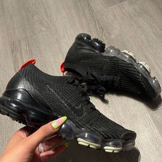 Vapormax 7.5 Mens, Like New Barely Worn Nike Black, Men's Nike, Mens Shoes Sneakers, Black Nikes, Snake Skin, Nike Men, Nike Shoes, Men's Shoes, Shoes Sneakers