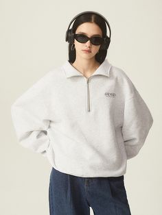 Editor's Notes This sweatshirt features embroidered logo point, oversized fit, half zip-up design. It can be styled in various ways. For unisex.- Embroidered logo on left chest- Oversized fit- Half zip-up- Ribbed cuffs and hemMeasurements(in.)M(1) / L(2)- Total length : 26.18 in. / 27.56 in. - Shoulder: 22.83 in. / 24.80 in. - Chest: 23.82 in. / 25.79 in.- Sleeve length: 24.02 in. / 25.98 in. *Model info: 5' 6'' / Fitting size LComposition & Care- 68% Cotton, 32% Pol White Half-zip Sweatshirt With Zipper Closure, Half Zip Hoodie Outfit, Zip Jacket Outfit, Half Zip Sweatshirt Outfit, Zip Hoodie Outfit, Hoodie Aesthetic, Half Zip Hoodie, Half Zip Sweatshirt, Sweatshirt Outfit