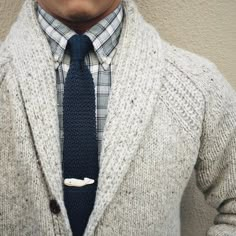 Gq Fashion, Pattern Cardigan, Mens Fashion Blog, Cardigan Style, Cardigan Knit, Knit Tie, Wardrobe Inspiration