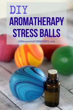 Essential Oil Projects, Diy Young Living Recipes, Aromatherapy Crafts, Essential Oil Gift Ideas, Essential Oil Gifts, Aromatherapy Diy, Calming Essential Oil Blends, Easy Homemade Gifts