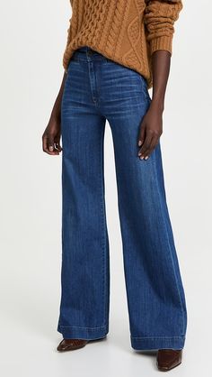 #Wide Leg Jeans# Wide Leg Jeans Outfit, How To Style, Jean Outfits, Wide Leg Jeans, The Weekend, Leg Jeans, Night Out, Wide Leg, Relaxed Fit