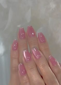 Pink Nails Princess, Short Princess Nails, 2000 Y2k Nails, Princess Diaries Nails, Glinda Nail Designs, Pink Sakura Nails, Light Sparkly Pink Nails, Pink Ethereal Nails, Sugarplum Fairy Nails