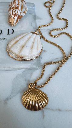 18k Rich Gold Plated Stainless Steel Filled Water-resistant Tarnish Free Safe to wear in the shower Hypoallergenic for my sensitive skin girls. Luxury Shell Necklace As Gift, Beach Jewelry Aesthetic, Shells Beach, Mood Jewelry, Beach Necklace, Beach Necklaces, Shell Beach, Seashell Necklace, The Shower