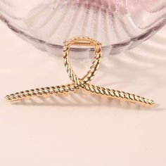 Gold Metal Hair Clar Price is for one claw clip- put your preferred style in the order notes if you have one. Gold Claw Clip, Metal Claw Clip, Metal Hair, The Order, Metallic Hair, Hair Claws & Clips, Claw Clip, Hair Claw, Free Giveaway